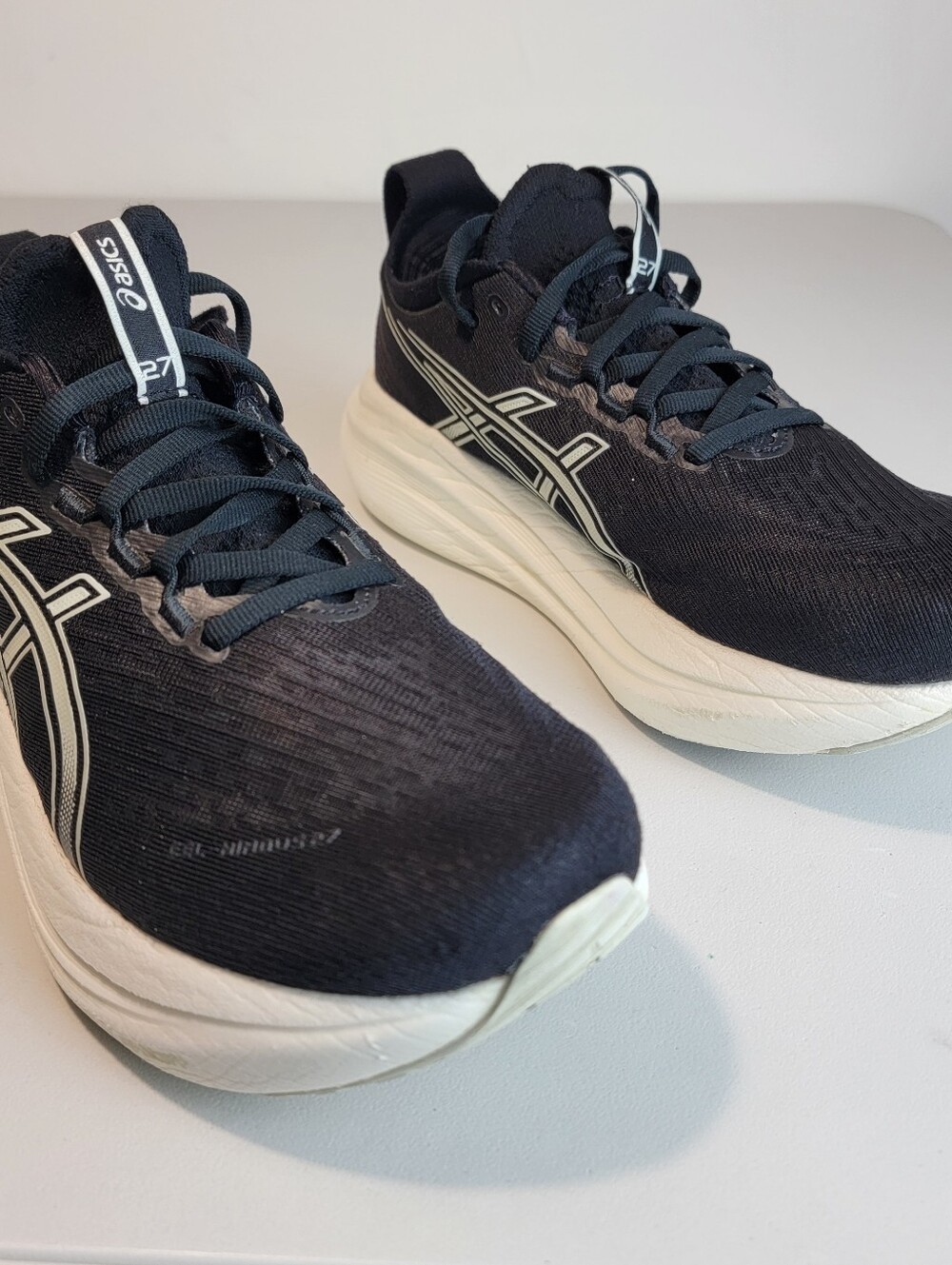 ASICS Gel-Nimbus 27 Women's Sz. 8 Wide Black/Lake Grey Running Athletic Sneaker